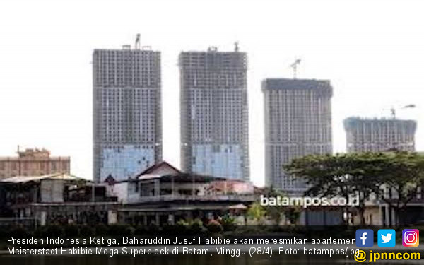 BJ Habibie Resmikan Gedung Pencakar Langit di Batam - JPNN.COM