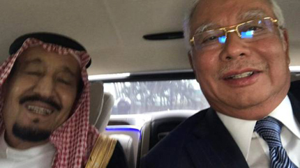 Selfie Raja Salman di Indonesia jadi Topik di Negaranya
