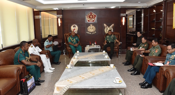 Jenderal Gatot Terima Kunjungan Pangab Papua Nugini
