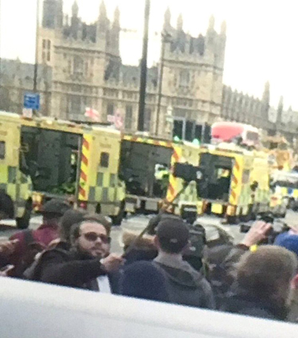 Teror London: 4 Tewas, 7 Kritis, Pria Ini Malah Selfie!