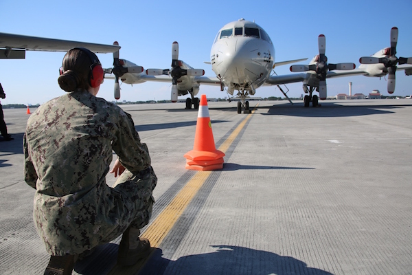 TNI AL dan U.S. Navy Pameran Pesawat Saat CARAT 2017