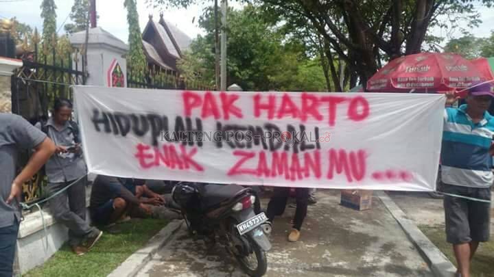 Pak Harto, Hiduplah Kembali, Enak Zamanmu