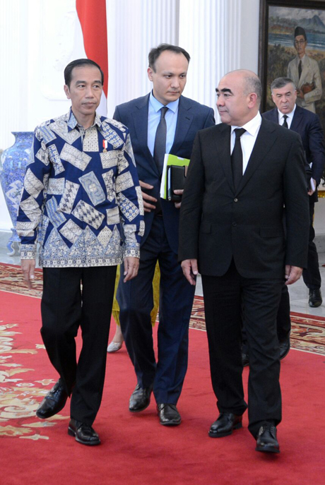 Ini yang Dibahas Jokowi dan Wakil PM Uzbekistan di Istana
