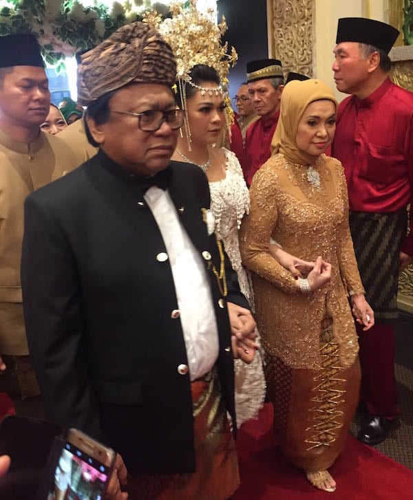 Jokowi-JK Saksi Pernikahan Putri OSO