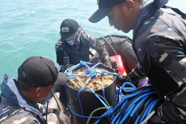 DUARRRR! TNI AL Berhasil Meledakkan Ranjau di Perairan Bintan