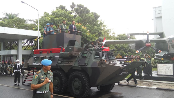 Jokowi Buka Rapim, TNI Langsung Pamer