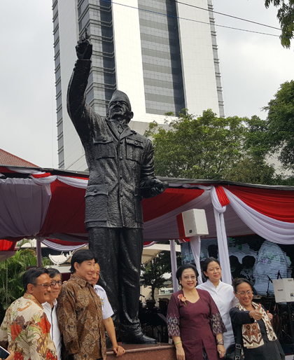 Resmikan Patung Bung Karno di Lemhanas, Megawati Ingatkan Takdir Bangsa Indonesia