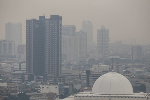 Kualitas Udara Jakarta Hari Ini Kelima Terburuk di Dunia - JPNN.com
