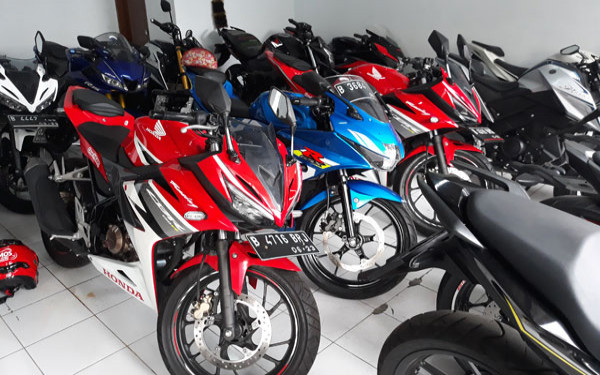 Berburu Motor Bekas Tahun Produksi Baru Di Condet Otomotif Jpnn