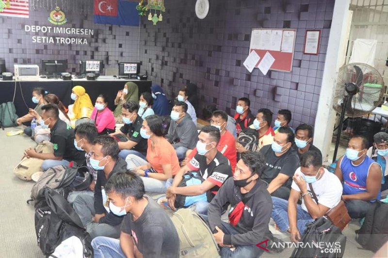 Tentara Darat Malaysia Tangkap Pekerja Migran Indonesia Sita Duit Rp 64 Juta Jpnn Com