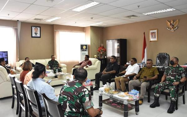 Kunjungi DPRD Maluku, Pangdam Kenalkan Program Mutiara Pattimura - JPNN.com