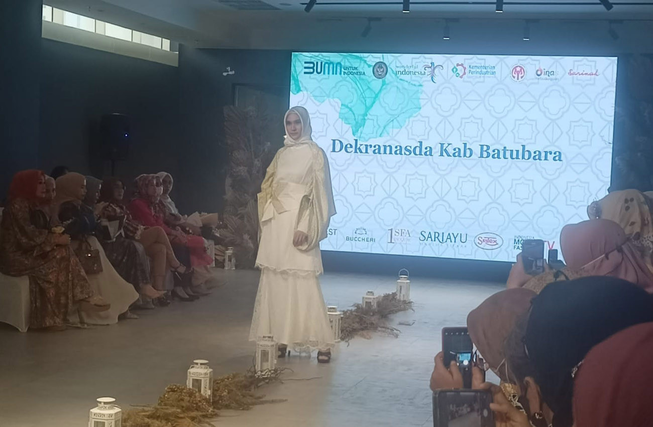 Sambut Idulfitri, Indonesia Modest Fashion Desainer Gelar Royal Raya Runway 2023 - JPNN.com