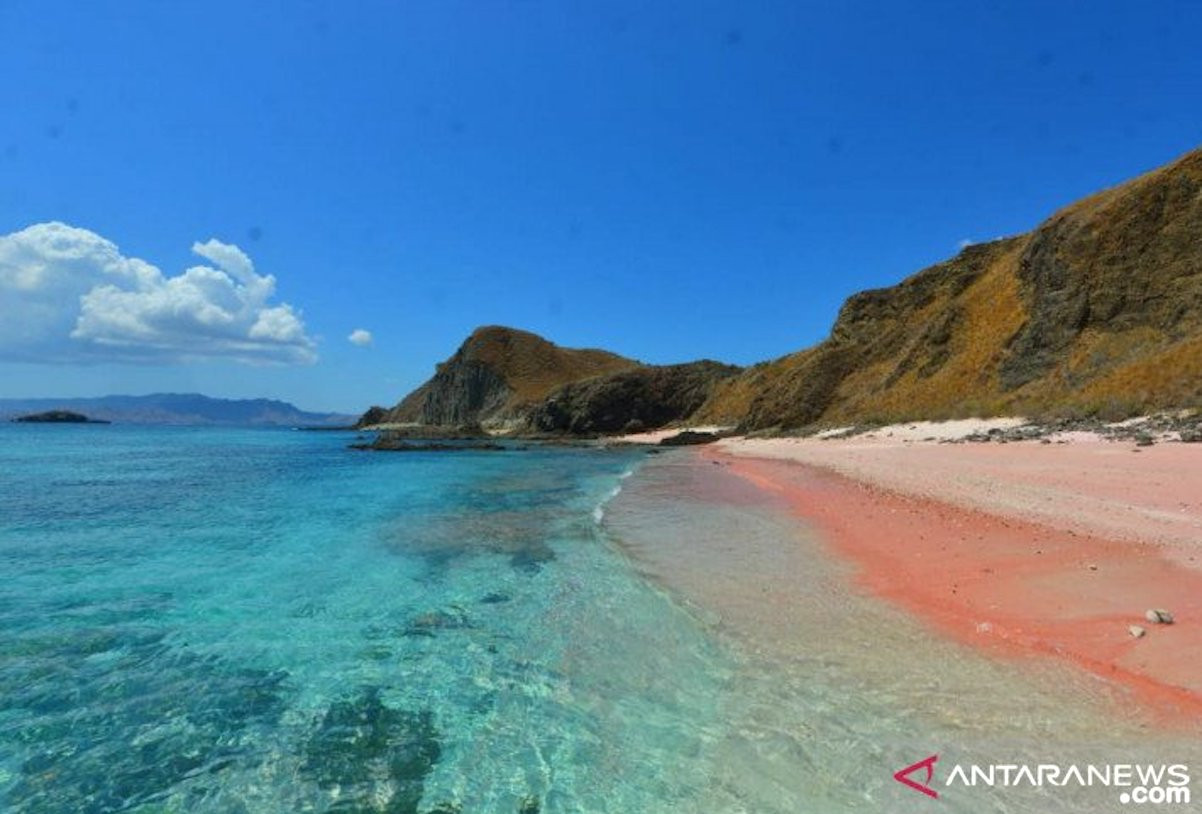 Daftar 50 Pantai Terbaik se-Dunia, Ada 2 di Indonesia - JPNN.com