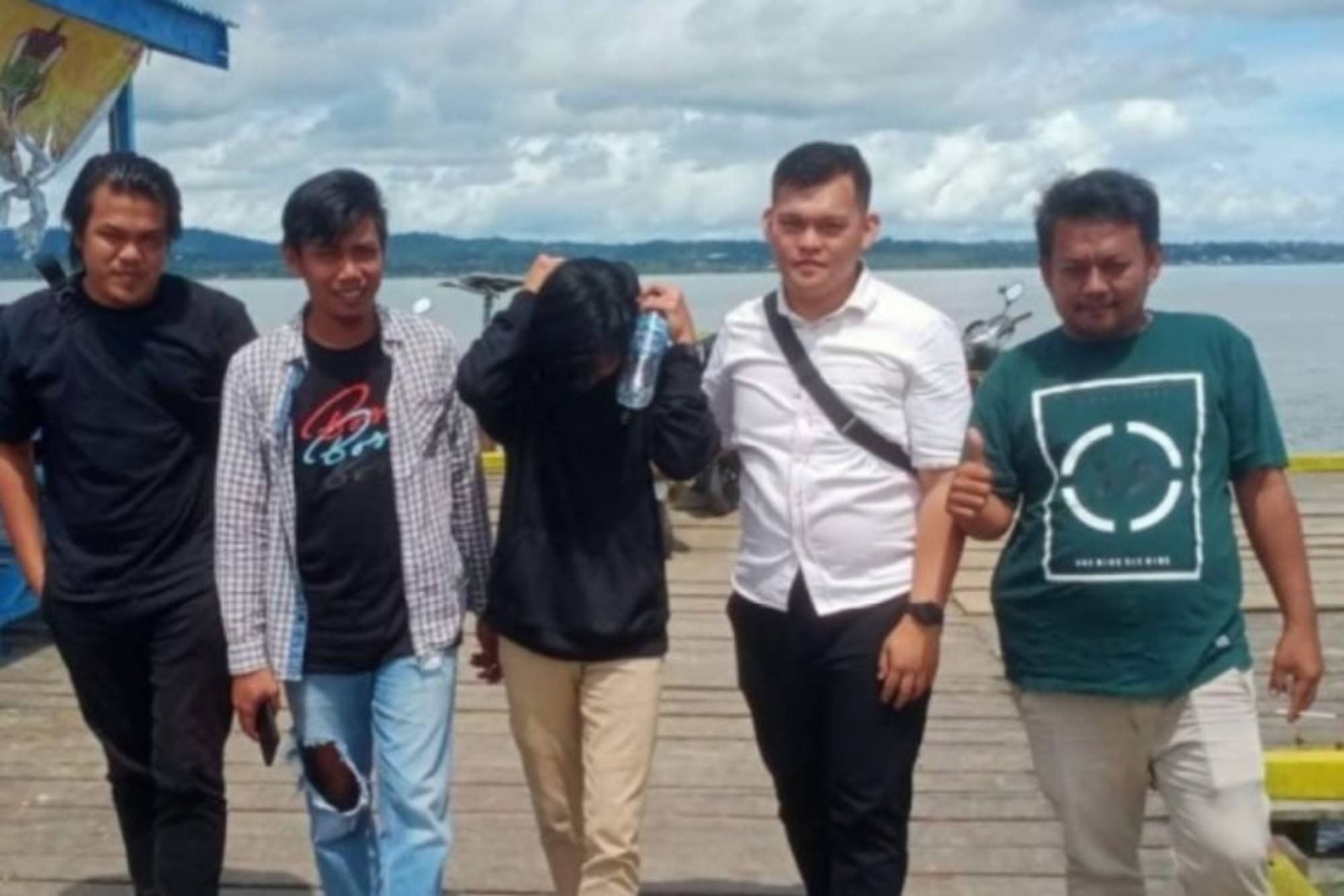 Polres Nunukan, Kalimantan Utara menangkap seorang oknum mahasiswa salah satu perguruan tinggi di Samarinda, Kalimantan Timur berinisial RK (20) yang melakukan pemerasan pada korban video call sex (VCS). ANTARA/HO-Humas Polres Nunukan