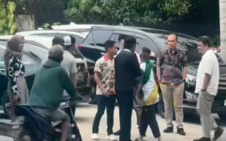 Caleg DPRD Ogan Ilir Mengamuk Gara-Gara Parkiran, Sempat Ancam Anak TK - JPNN.com