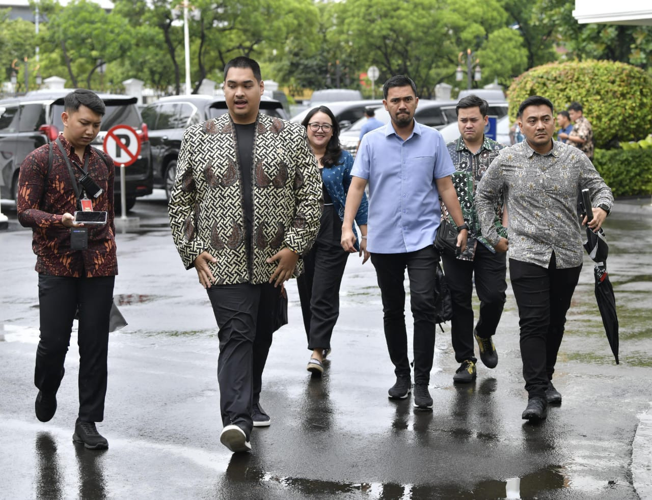 Menpora Dito Ariotedjo Menghadiri Penyerahan SPT Pajak 2023 oleh Presiden Jokowi - JPNN.com