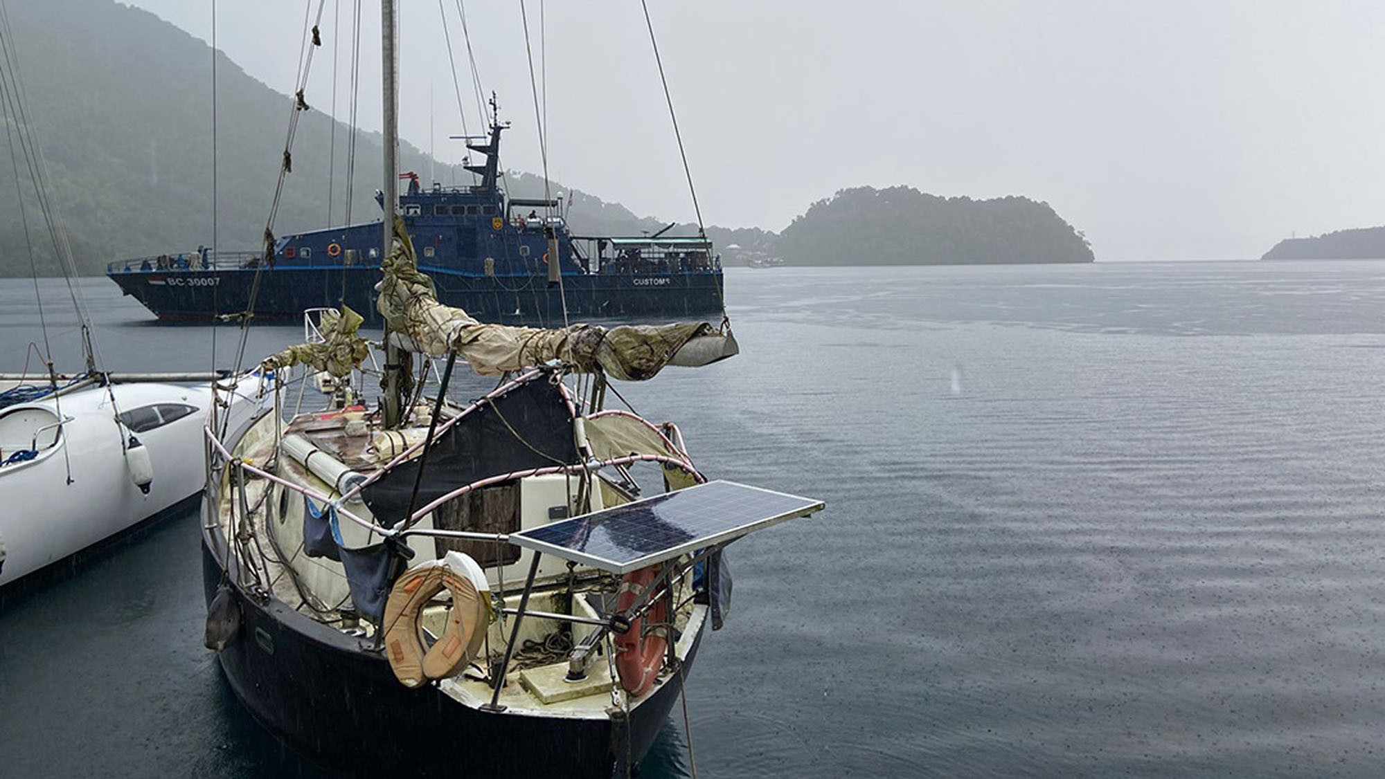 Bea Cukai Amankan Kapal Wisata Asing Berbendera Australia di Perairan Banda Neira - JPNN.com