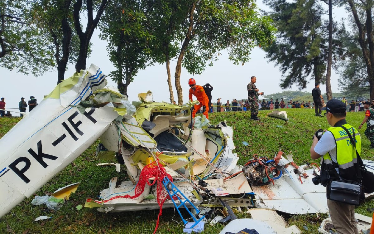 Kepala Basarnas Jakarta Ungkap Fakta Terkait Pesawat Jatuh di BSD - JPNN.com