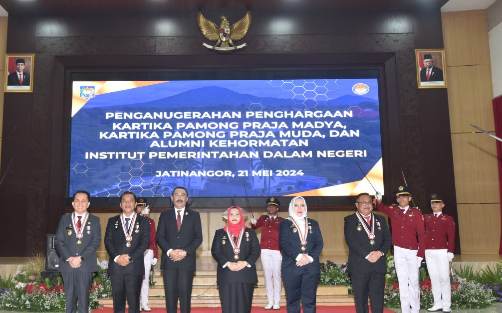 IPDN Anugerahkan Penghargaan untuk 5 Kepala Daerah, Selamat - JPNN.com