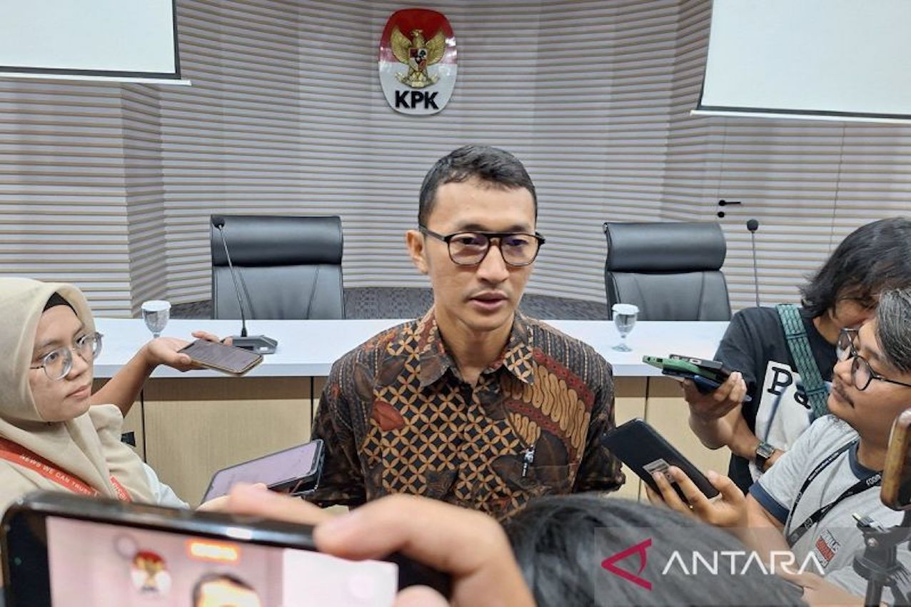 KPK Periksa WN Korsel di Seoul Terkait Kasus Suap PLTU Cirebon - JPNN.com