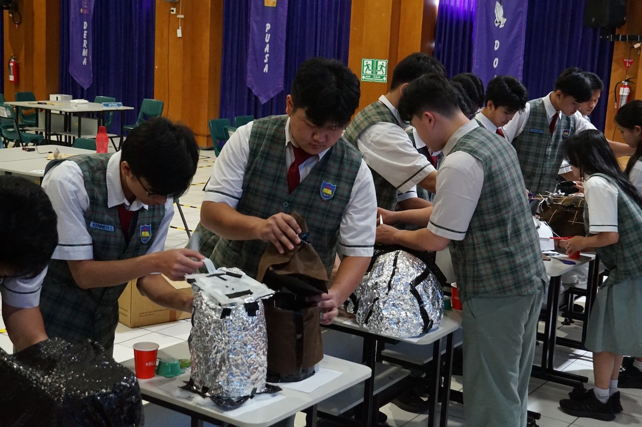 Ratusan Siswa SLTAK Penabur Jakarta Berlaga di Science Project Challenge 2025 - JPNN.com