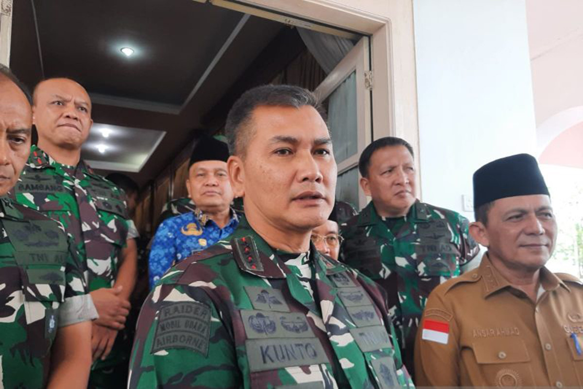 Letjen Kunto Anak Pak Try Batal Dimutasi, Ini yang Terjadi - JPNN.com