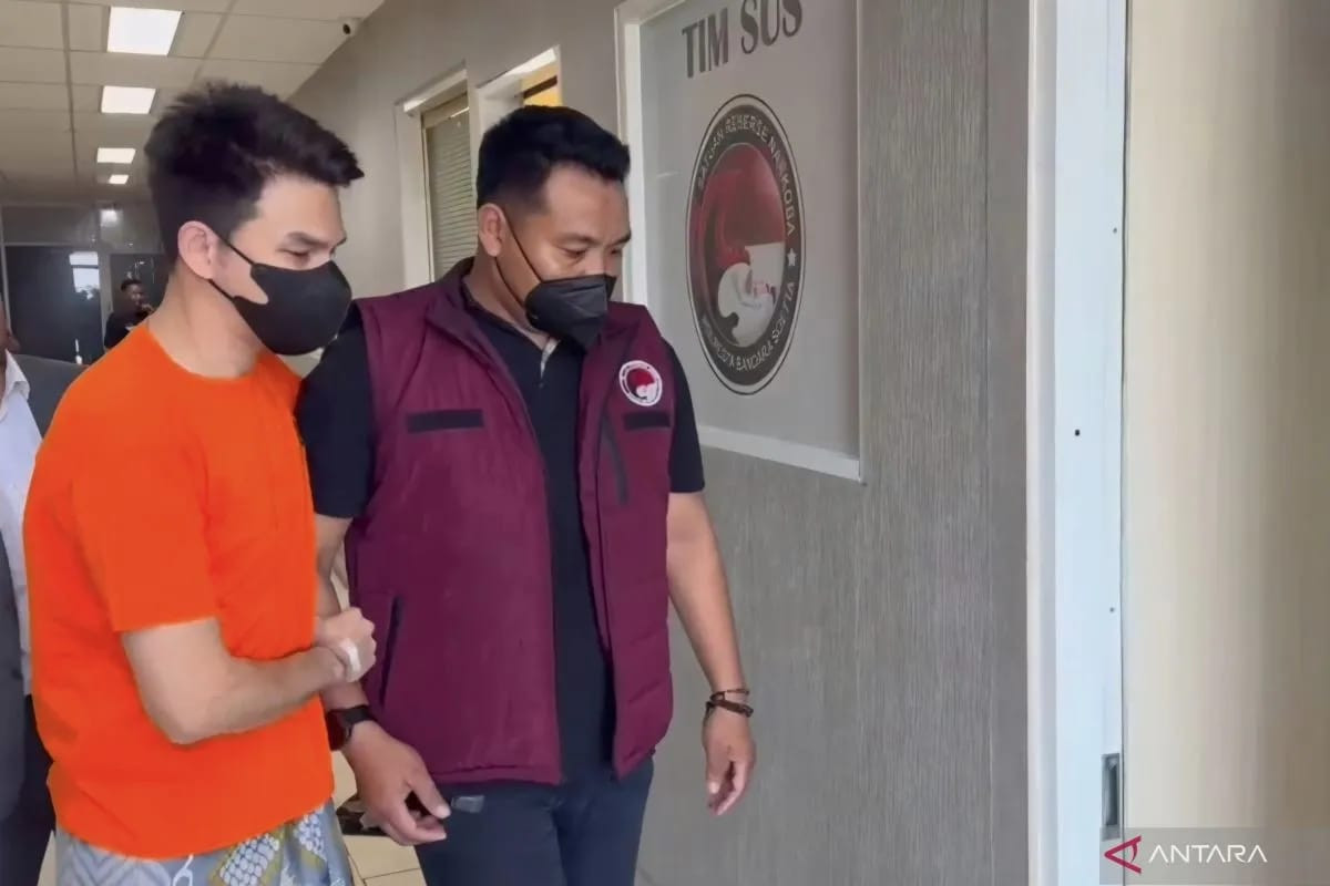 Terungkap, Jonathan Frizzy Sudah 6 Kali Transaksi Dalam Kasus Obat Keras - JPNN.com