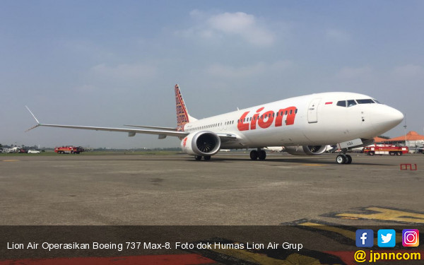 Boeing 737 Max 8 Lion  Air  Terbang Perdana ke Pontianak  