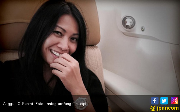 Sudah 44 Tahun, Anggun C Sasmi Bahagia Tanpa Permak Wajah 