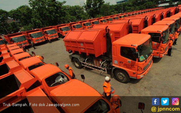  Truk  Sampah DKI Kembali Dilempari Batu Jabodetabek JPNN com