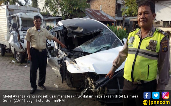  Avanza  vs Truk Endri Tewas Kekasihnya Sekarat Daerah 