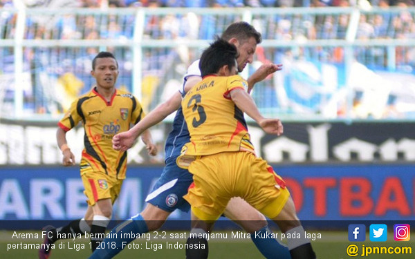 Drama 8 Menit Liga 1 2018, Mitra Kukar Imbangi Arema FC - JPNN.COM