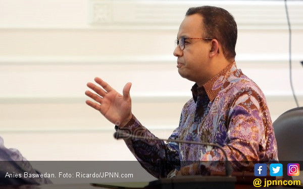 Anies Baswedan Rayakan Malam Takbiran di Kantor Wakot Jaksel - JPNN.COM