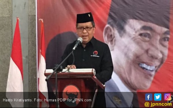 Besok Deklarasi Pencalonan Jokowi? Hasto Bilang Begini - JPNN.COM