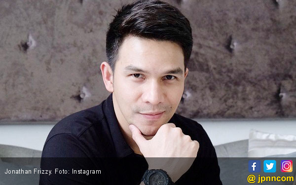 Sudah Ditetapkan Sebagai Tersangka, Jonathan Frizzy Tak Ditahan, Kenapa? - JPNN.com