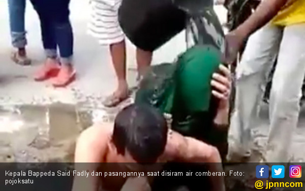 Video Pejabat dan Pasangannya saat Disiram Pakai Air Got - Daerah JPNN.com