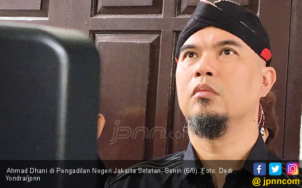 Bebi Romeo Pesimistis Ahmad Dhani Sukses di Politik - JPNN.COM