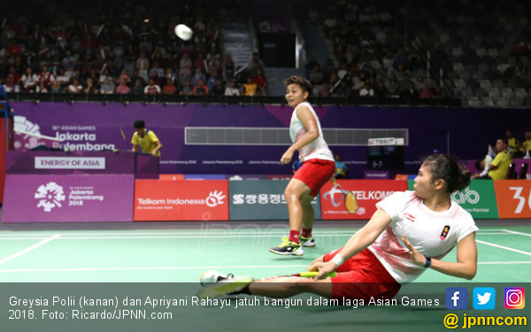 greysia polii kanan dan apriyani rahayu jatuh bangun dalam laga asian games 2018 foto ricardojpnncom