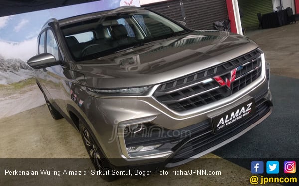 Wuling Kenalkan SUV Pertama Bernama Almaz, Usung Filosofi Batu Mulia - JPNN.COM
