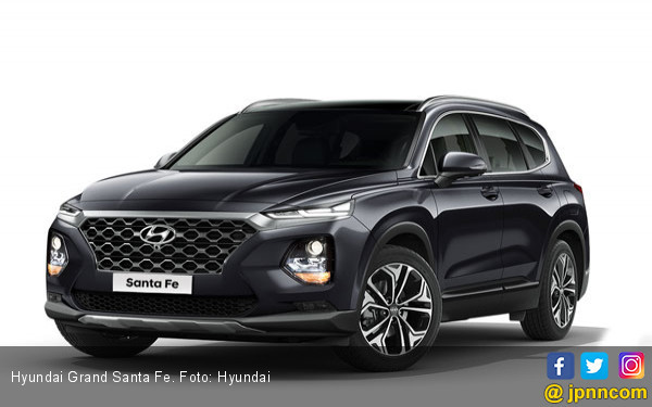 Hyundai Santa Fe Terbaru Kini Pede Lawan Pajero Sport dan Fortuner - JPNN.COM
