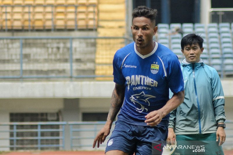 Wander Luiz Ingin Mempertahankan Kemenangan Persib Jpnn Com