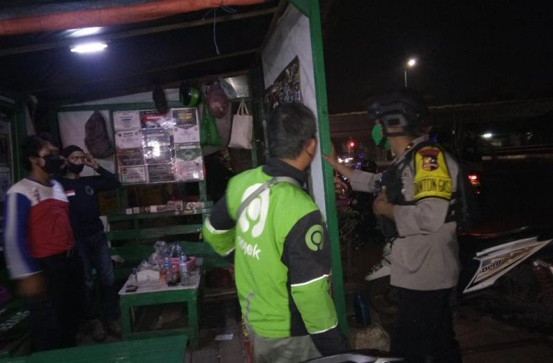 Beginilah Tindakan Brimob Saat Melihat Pesta Miras Di Tengah Pandemi Corona Jpnn Com