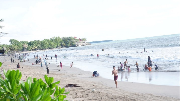  Pantai Bebas  Beroperasi PHRI Kecewa Daerah JPNN com