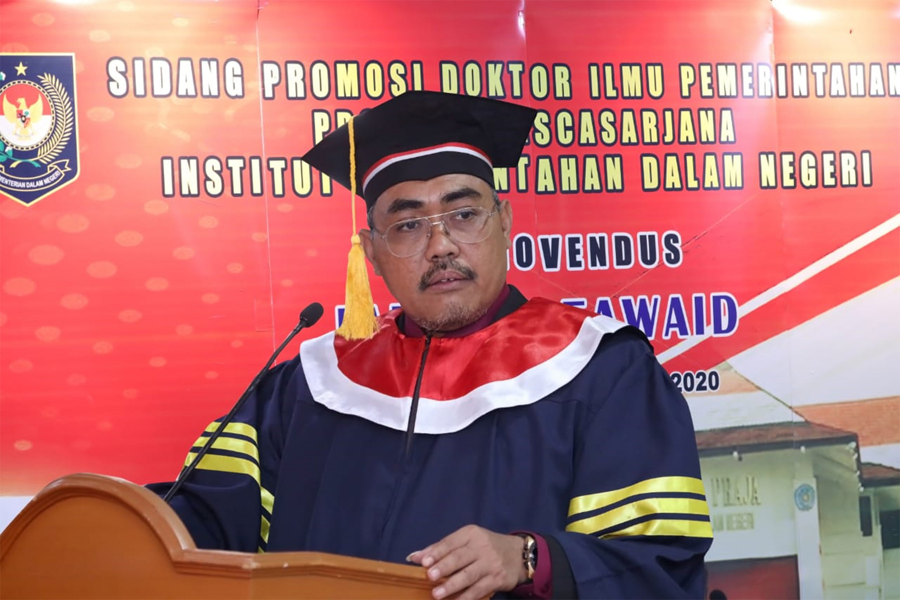 Raih Gelar Doktor Ilmu Pemerintahan Gus Jazil Semoga Bermanfaat Untuk Orang Banyak Jpnn Com Mobile