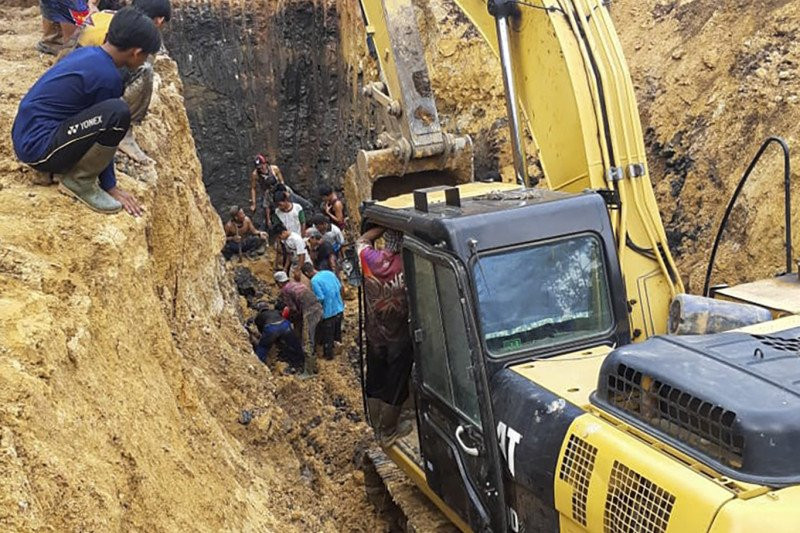 Detik detik Longsor di Muara  Enim  Sumsel yang Menewaskan 