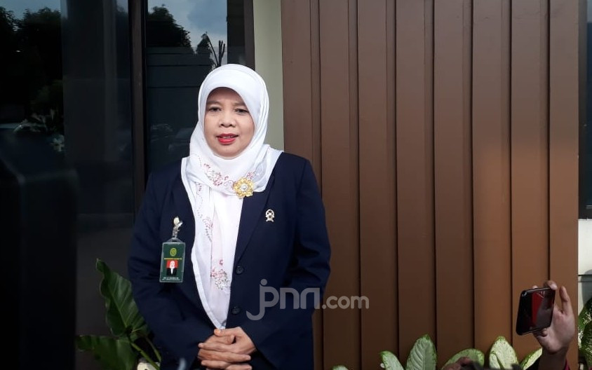 Gugat Cerai Suami, Wulan Guritno Tak Tuntut Harta Gana-Gini