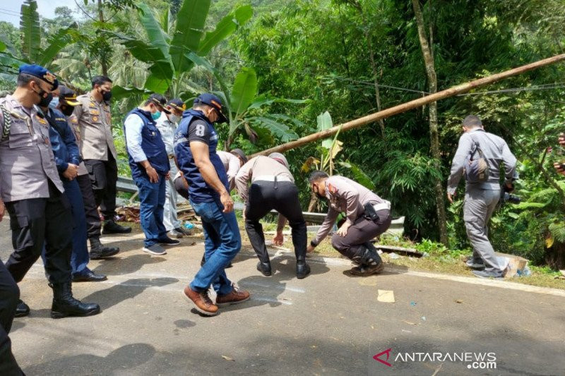 Polres Sumedang Larang Bus Gunakan Jalur Wado-Garut karena Rawan Kecelakaan - Daerah JPNN.com