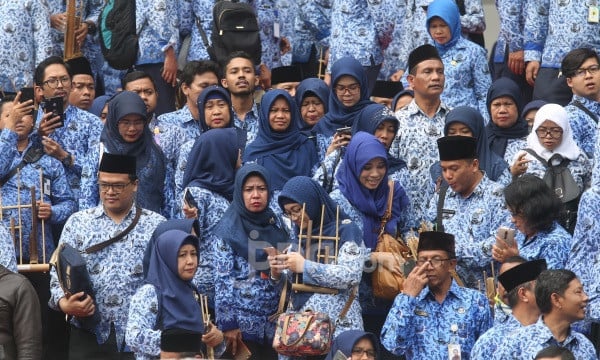 Honorer Sudah Isi DRH, Penetapan NIP PPPK 2023 Belum Diusulkan Pemda, Masalah Duit? - JPNN.com