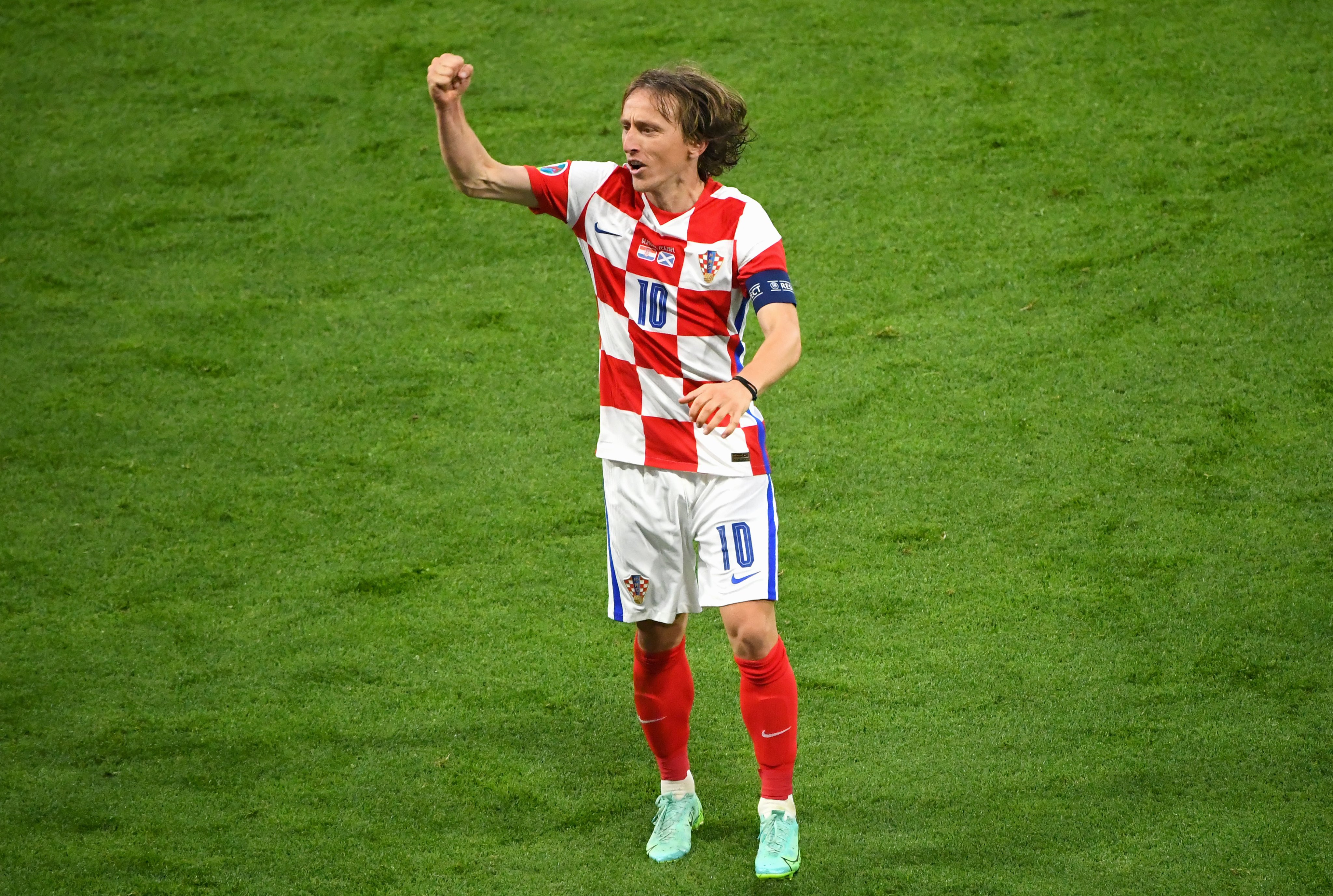 Bahagianya Luka Modric Bawa Kroasia Lolos 16 Besar EURO 2020, Ukir Rekor Baru Juga - JPNN.com
