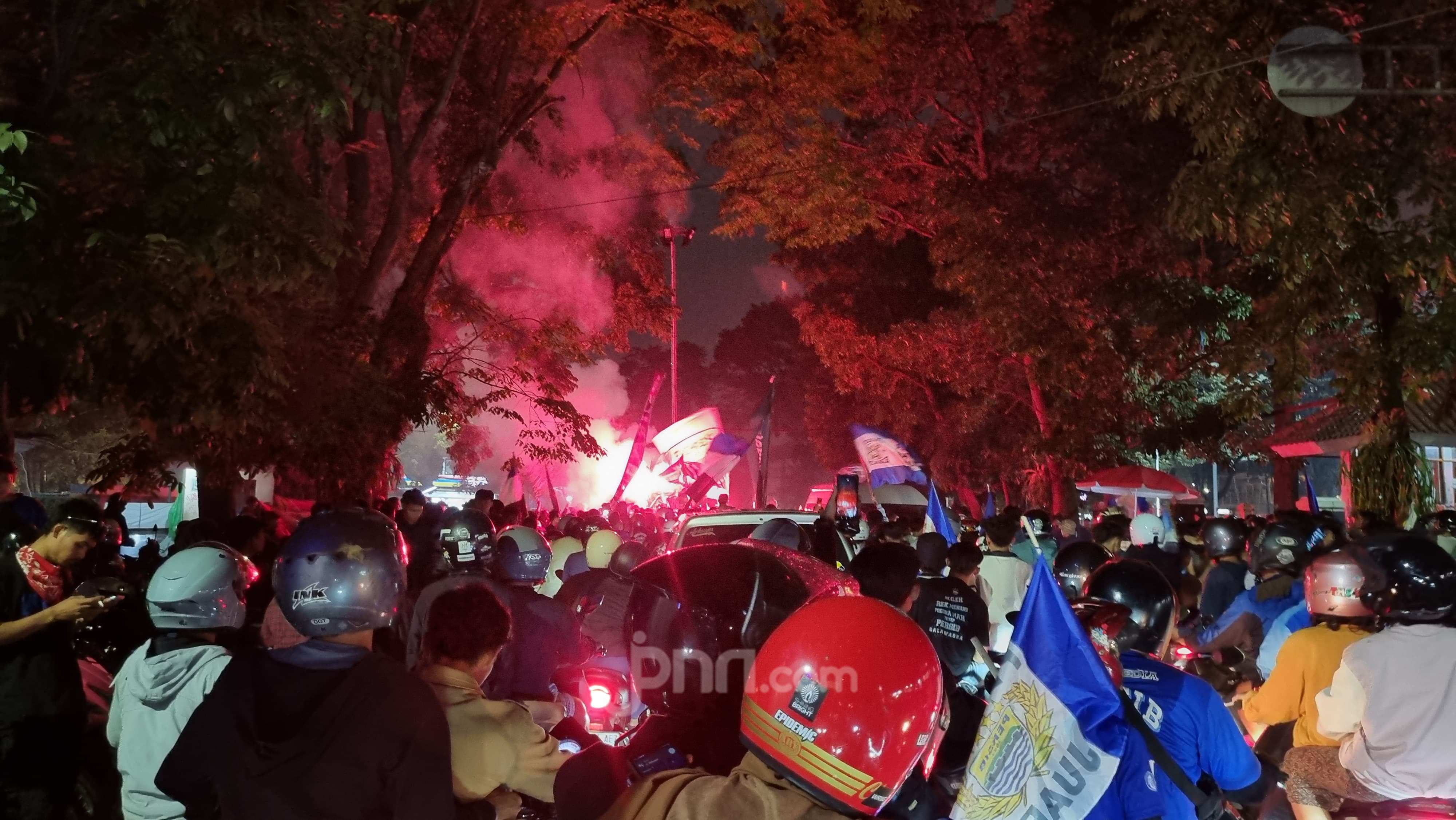 Wahai Bobotoh, KDM Menyiapkan Pesta Persib Juara Liga 1, Diawali Konvoi dari Gedung Sate - JPNN.com